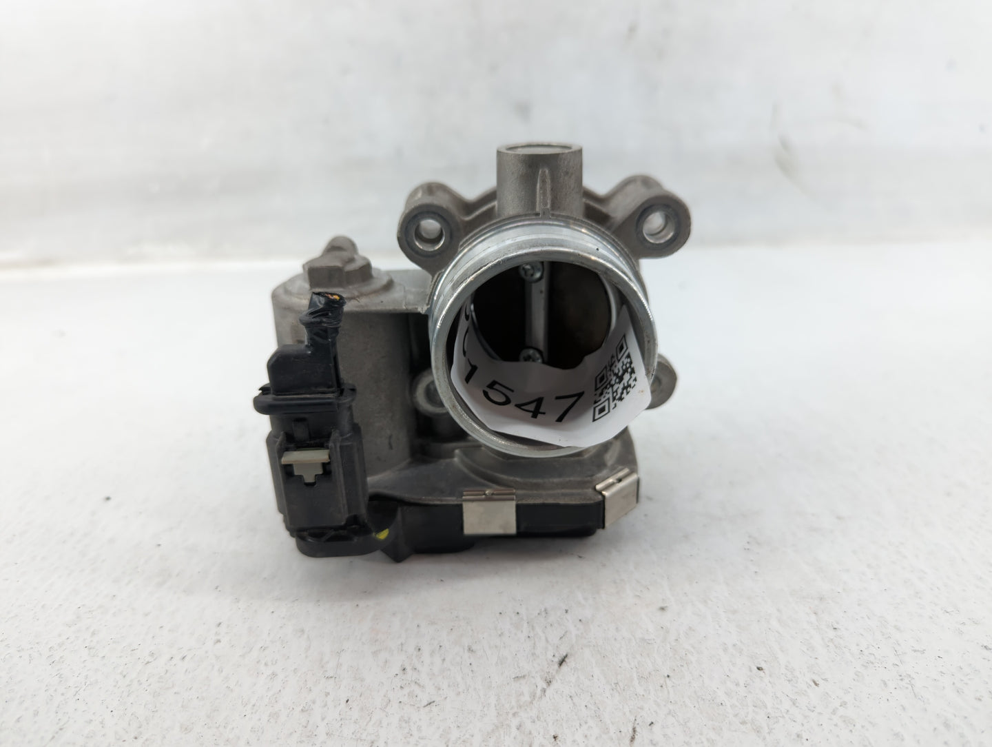 2016-2021 Chevrolet Malibu Throttle Body P/N:12671379AA Fits Fits 2016 2017 2018 2019 2020 2021 2022 OEM Used Auto Parts - O