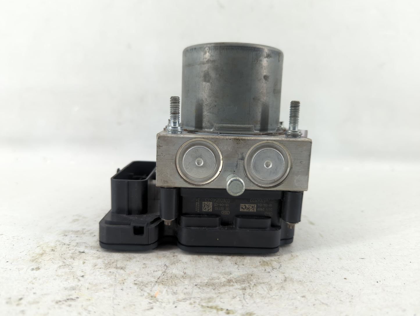 2018 Chevrolet Malibu ABS Pump Control Module Replacement P/N:065055766 84325538, 84205167 Fits OEM Used Auto Parts - Oemuse