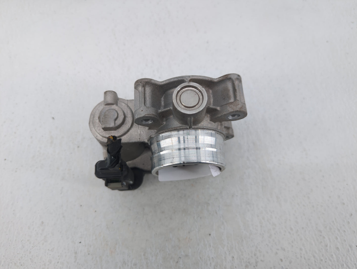2016-2021 Chevrolet Malibu Throttle Body P/N:12671379AA Fits Fits 2016 2017 2018 2019 2020 2021 2022 OEM Used Auto Parts - O