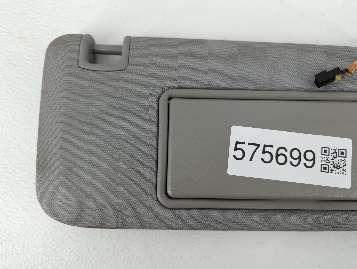 2016-2021 Chevrolet Malibu Sun Visor Shade Replacement Driver Left Mirror Fits Fits 2016 2017 2018 2019 2020 2021 OEM Used A