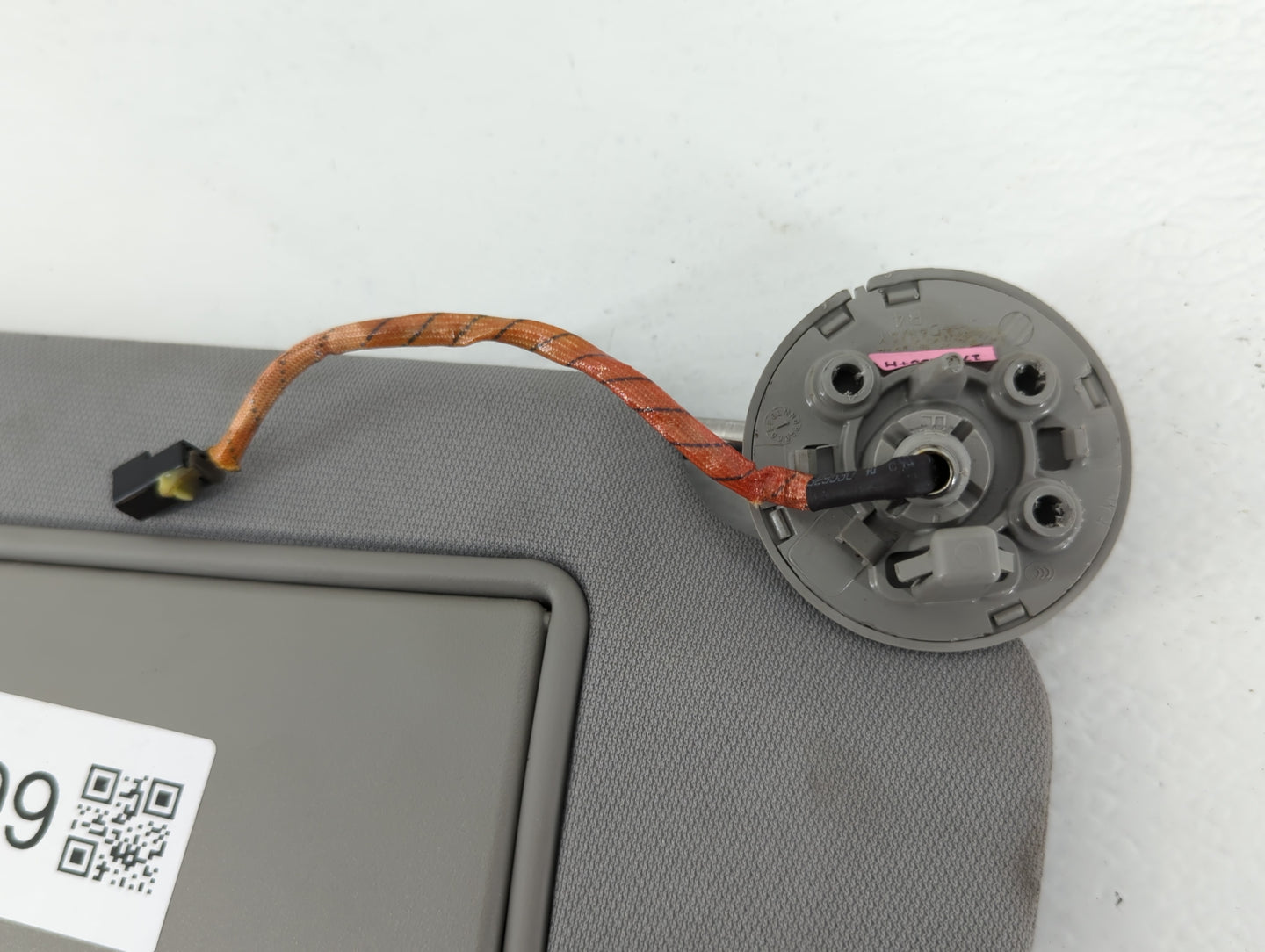 2016-2021 Chevrolet Malibu Sun Visor Shade Replacement Driver Left Mirror Fits Fits 2016 2017 2018 2019 2020 2021 OEM Used A