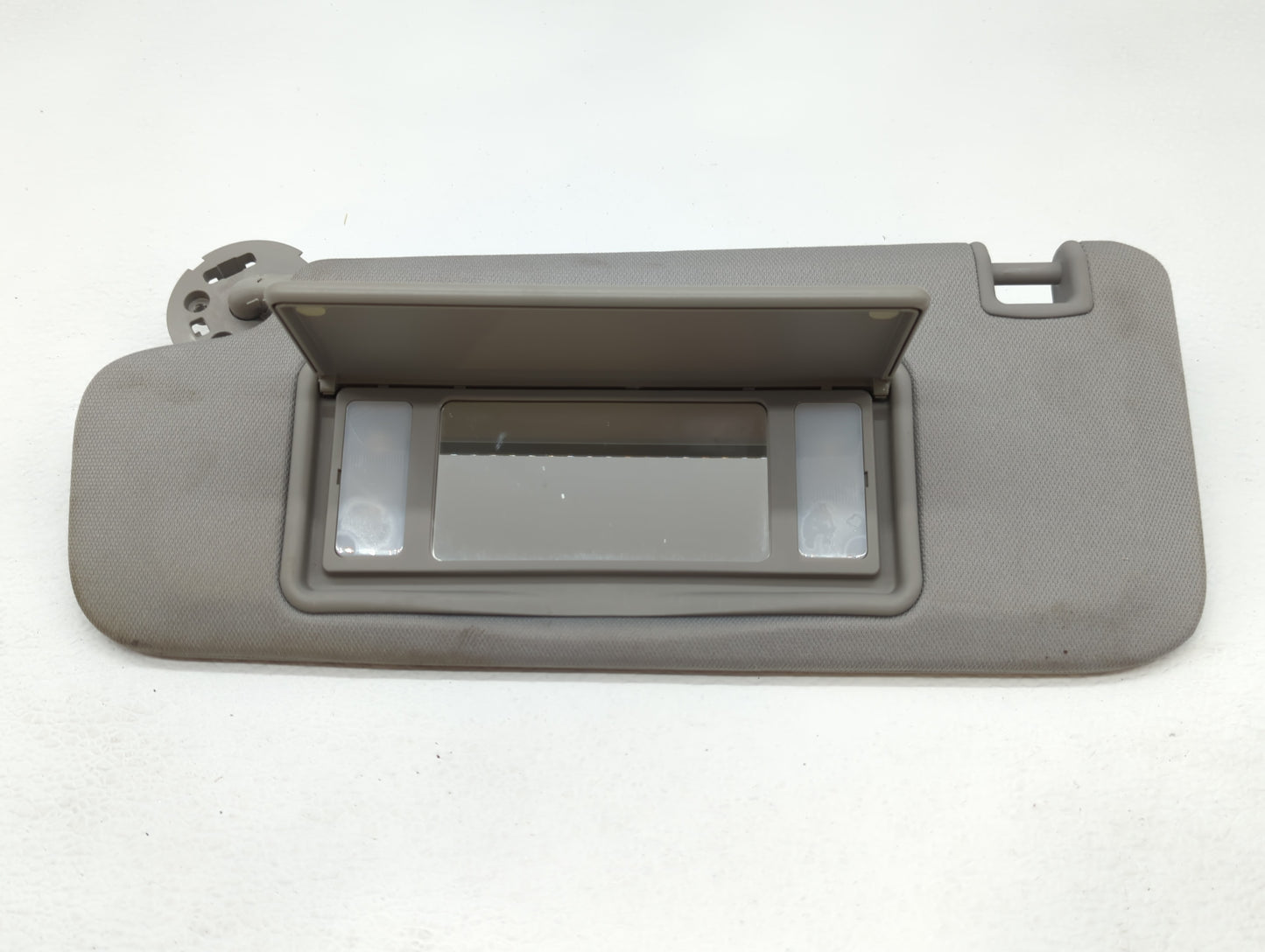 2016-2021 Chevrolet Malibu Sun Visor Shade Replacement Driver Left Mirror Fits Fits 2016 2017 2018 2019 2020 2021 OEM Used A