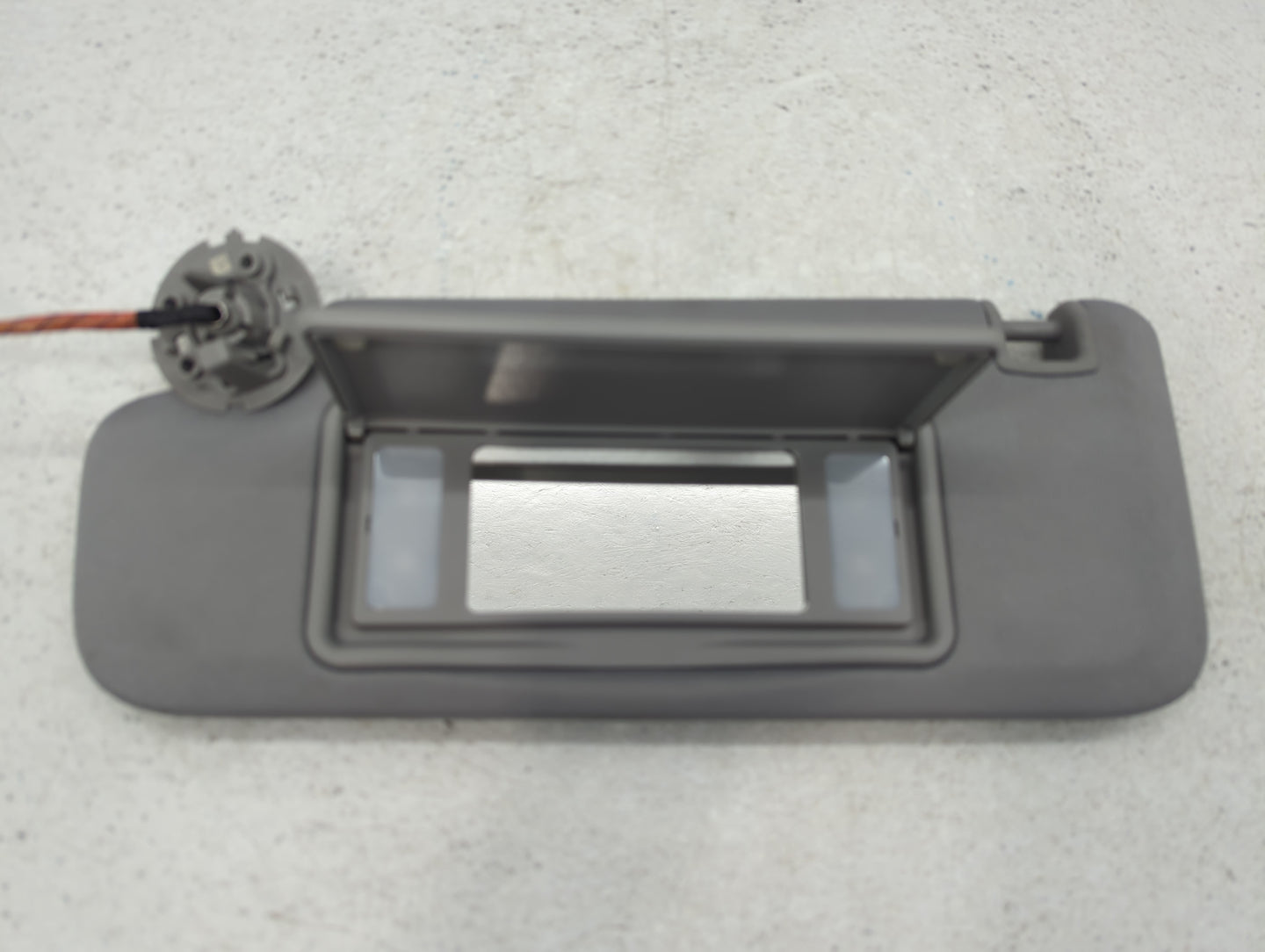 2016-2021 Chevrolet Malibu Sun Visor Shade Replacement Driver Left Mirror Fits Fits 2016 2017 2018 2019 2020 2021 OEM Used A