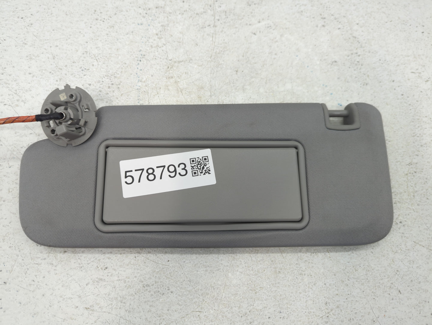 2016-2021 Chevrolet Malibu Sun Visor Shade Replacement Driver Left Mirror Fits Fits 2016 2017 2018 2019 2020 2021 OEM Used A