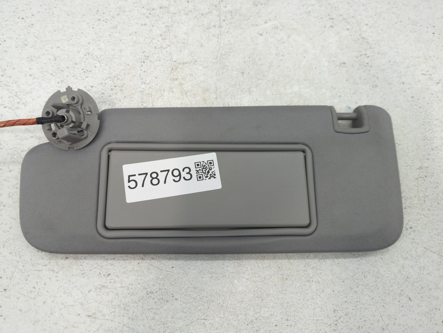 2016-2021 Chevrolet Malibu Sun Visor Shade Replacement Driver Left Mirror Fits Fits 2016 2017 2018 2019 2020 2021 OEM Used A