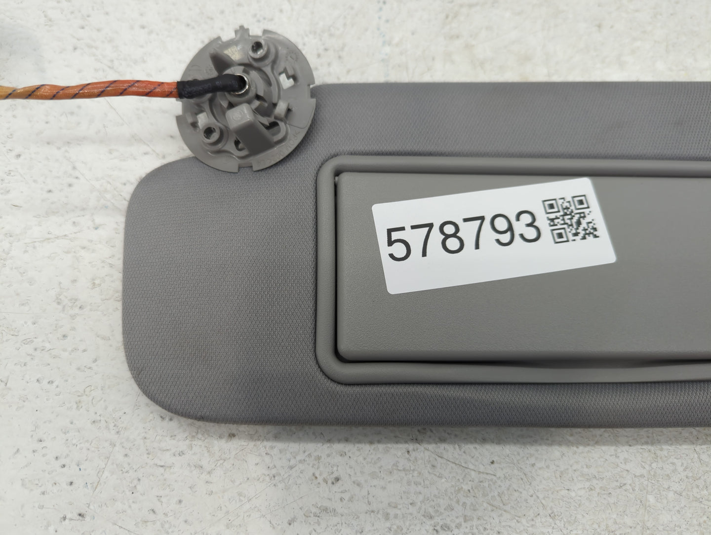 2016-2021 Chevrolet Malibu Sun Visor Shade Replacement Driver Left Mirror Fits Fits 2016 2017 2018 2019 2020 2021 OEM Used A