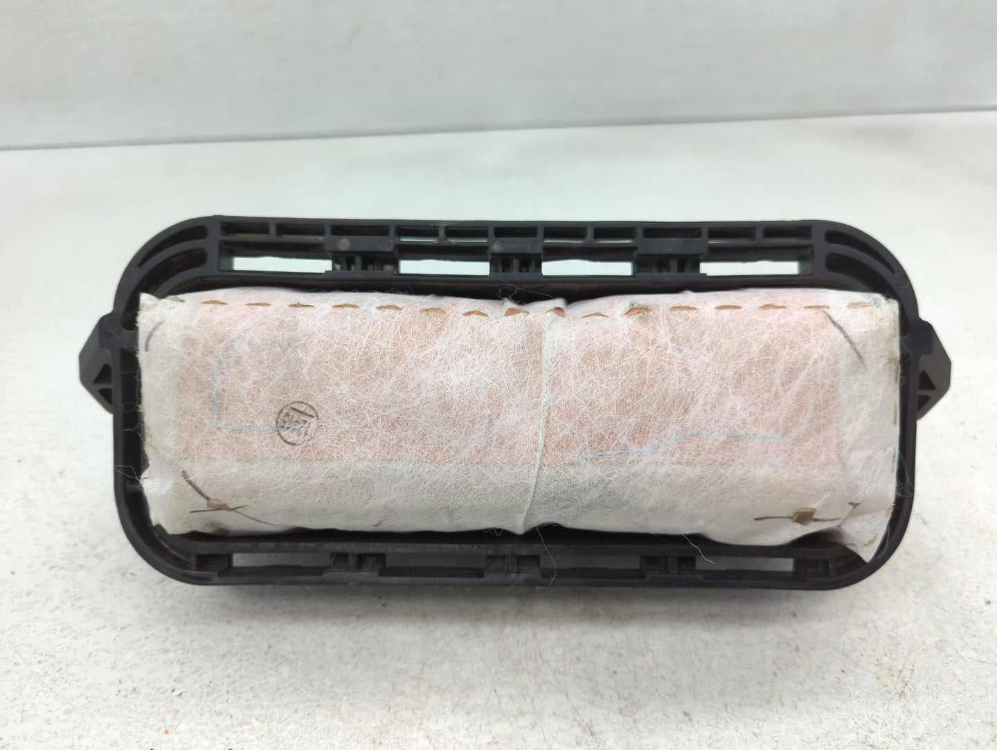 2018 Chevrolet Malibu Air Bag Passenger Right Dashboard Oem - Oemusedautoparts1.com
