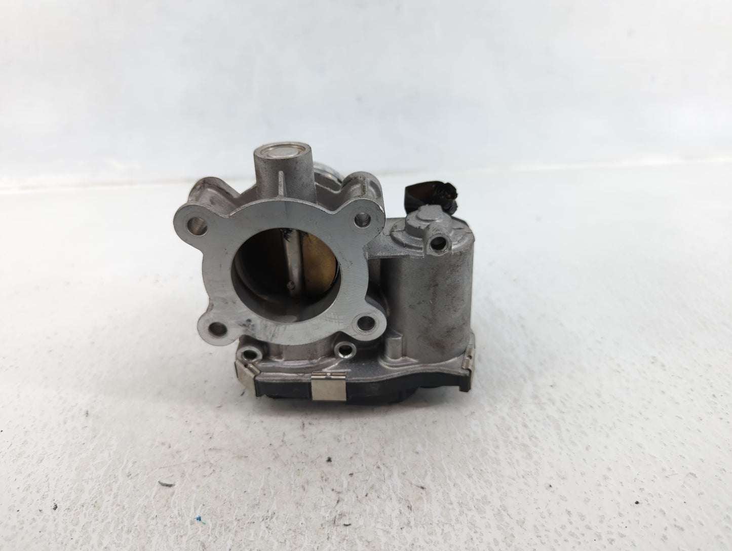 2016-2021 Chevrolet Malibu Throttle Body P/N:12671379AA Fits Fits 2016 2017 2018 2019 2020 2021 2022 OEM Used Auto Parts - O