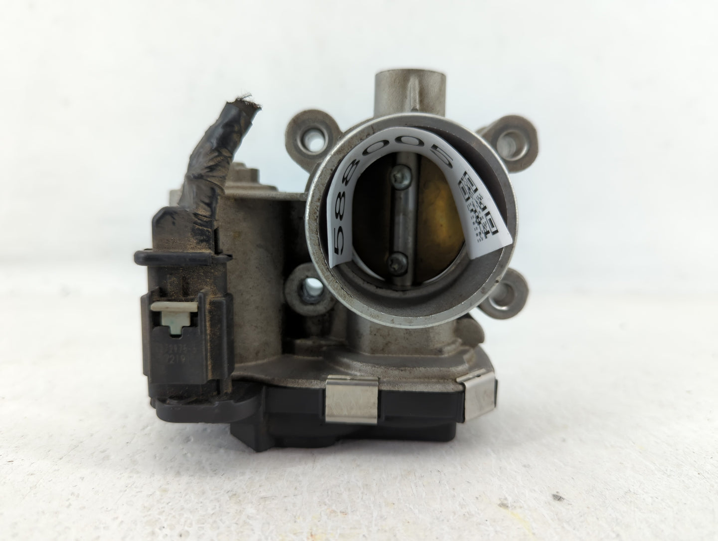 2016-2021 Chevrolet Malibu Throttle Body P/N:12671379AA Fits Fits 2016 2017 2018 2019 2020 2021 2022 OEM Used Auto Parts - O