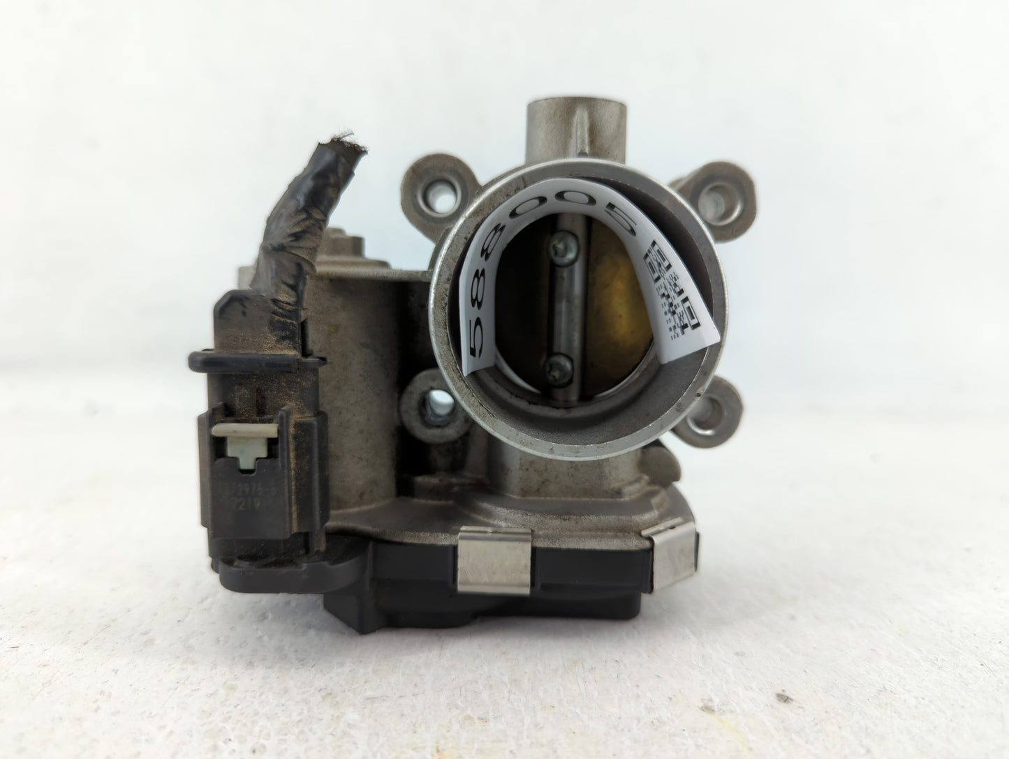 2016-2021 Chevrolet Malibu Throttle Body P/N:12671379AA Fits Fits 2016 2017 2018 2019 2020 2021 2022 OEM Used Auto Parts - O
