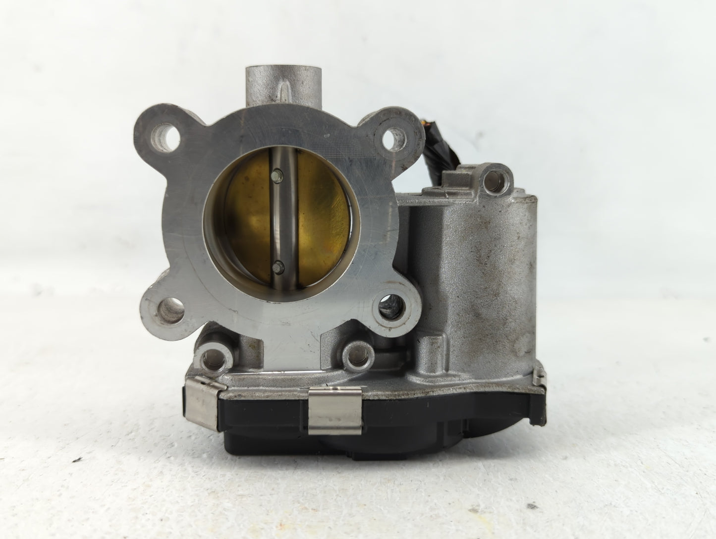 2016-2021 Chevrolet Malibu Throttle Body P/N:12671379AA Fits Fits 2016 2017 2018 2019 2020 2021 2022 OEM Used Auto Parts - O