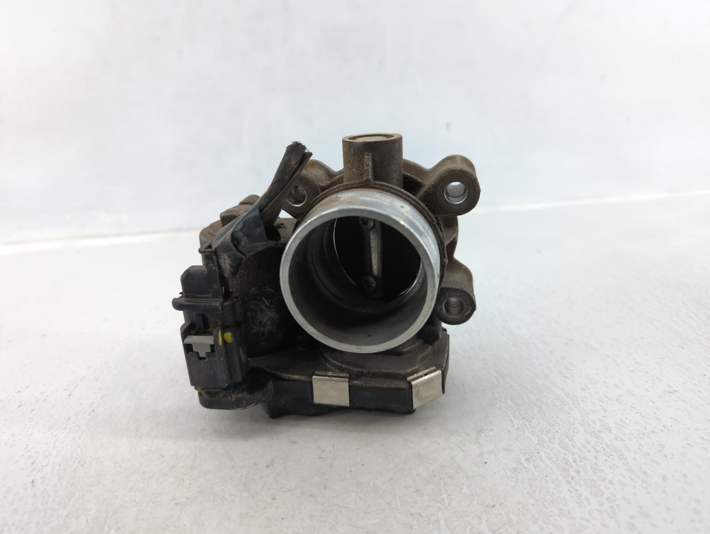 2016-2021 Chevrolet Malibu Throttle Body P/N:12671379AA Fits Fits 2016 2017 2018 2019 2020 2021 2022 OEM Used Auto Parts - O