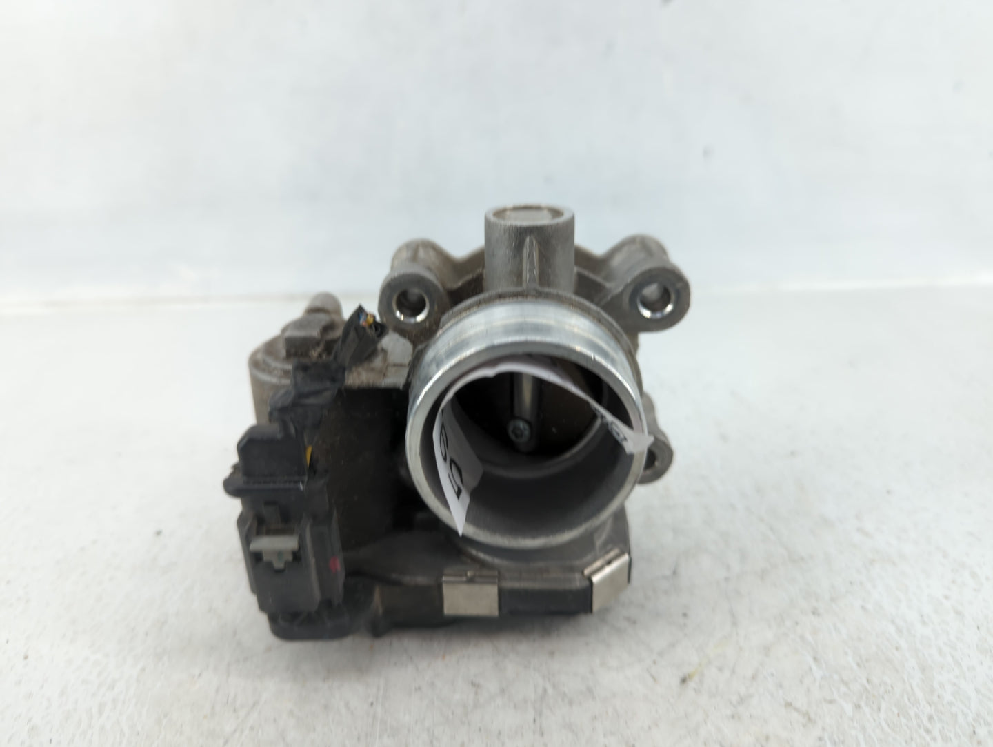 2016-2021 Chevrolet Malibu Throttle Body P/N:12671379AA Fits Fits 2016 2017 2018 2019 2020 2021 2022 OEM Used Auto Parts - O