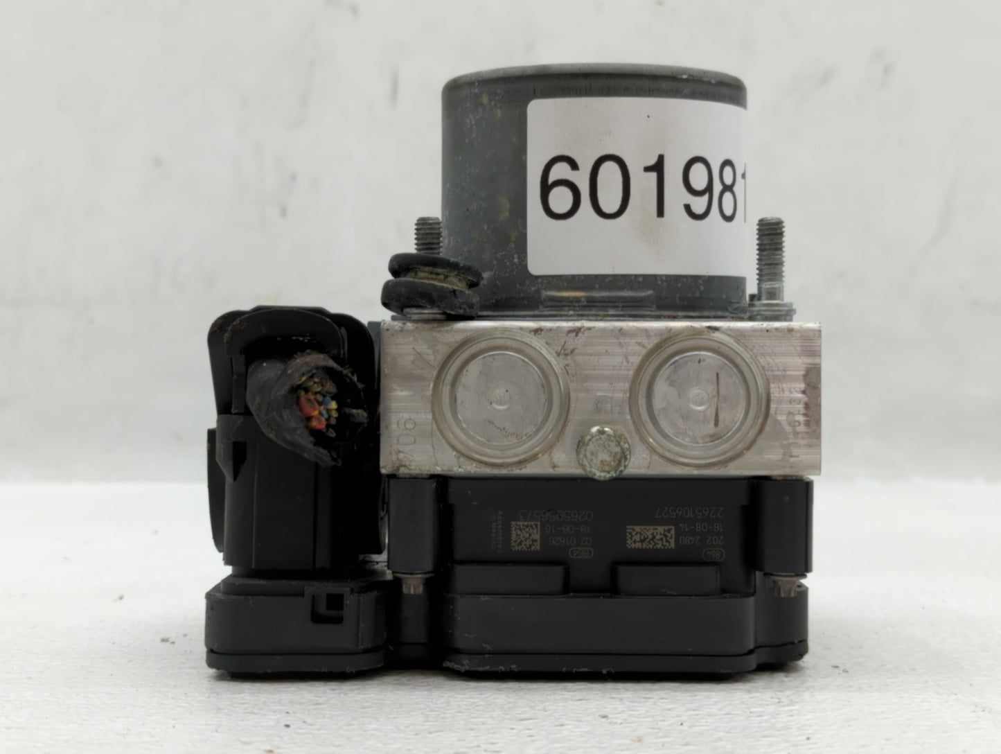 2018 Chevrolet Malibu ABS Pump Control Module Replacement P/N:06505576 Fits OEM Used Auto Parts - Oemusedautoparts1.com