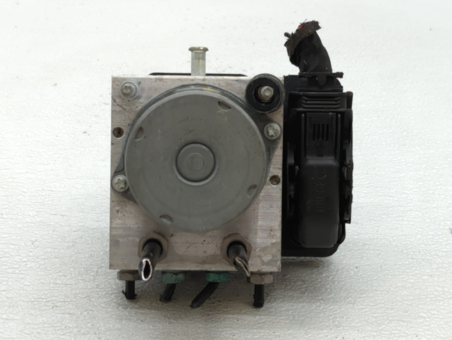 2018 Chevrolet Malibu ABS Pump Control Module Replacement P/N:06505576 Fits OEM Used Auto Parts - Oemusedautoparts1.com