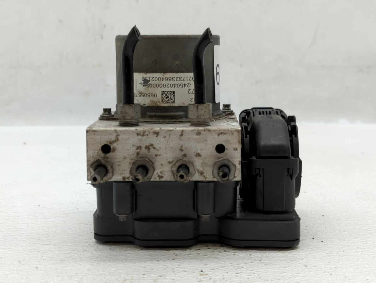 2018 Chevrolet Malibu ABS Pump Control Module Replacement P/N:06505576 Fits OEM Used Auto Parts - Oemusedautoparts1.com
