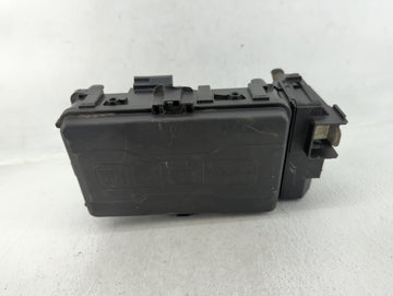 2018-2019 Chevrolet Malibu Fusebox Fuse Box Panel Relay Module P/N:84181107_03 Fits Fits 2018 2019 OEM Used Auto Parts - Oem