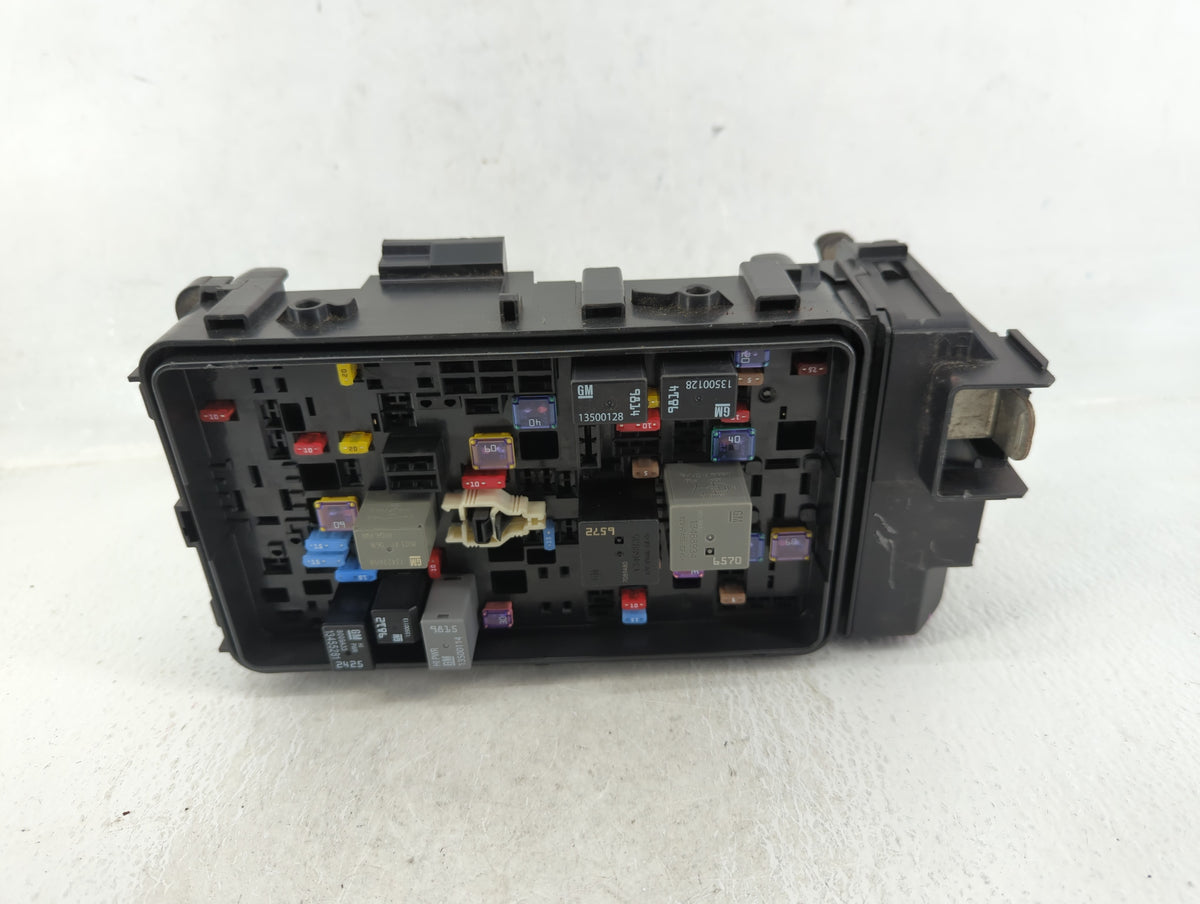 2018-2019 Chevrolet Malibu Fusebox Fuse Box Panel Relay Module P/N:84181107_03 Fits Fits 2018 2019 OEM Used Auto Parts - Oem