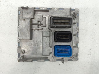 compare product 2018-2019 Chevrolet Malibu PCM Engine Control Computer ECU ECM PCU OEM P/N:12694511 Fits Fits 2018 2019 OEM Used Auto Parts