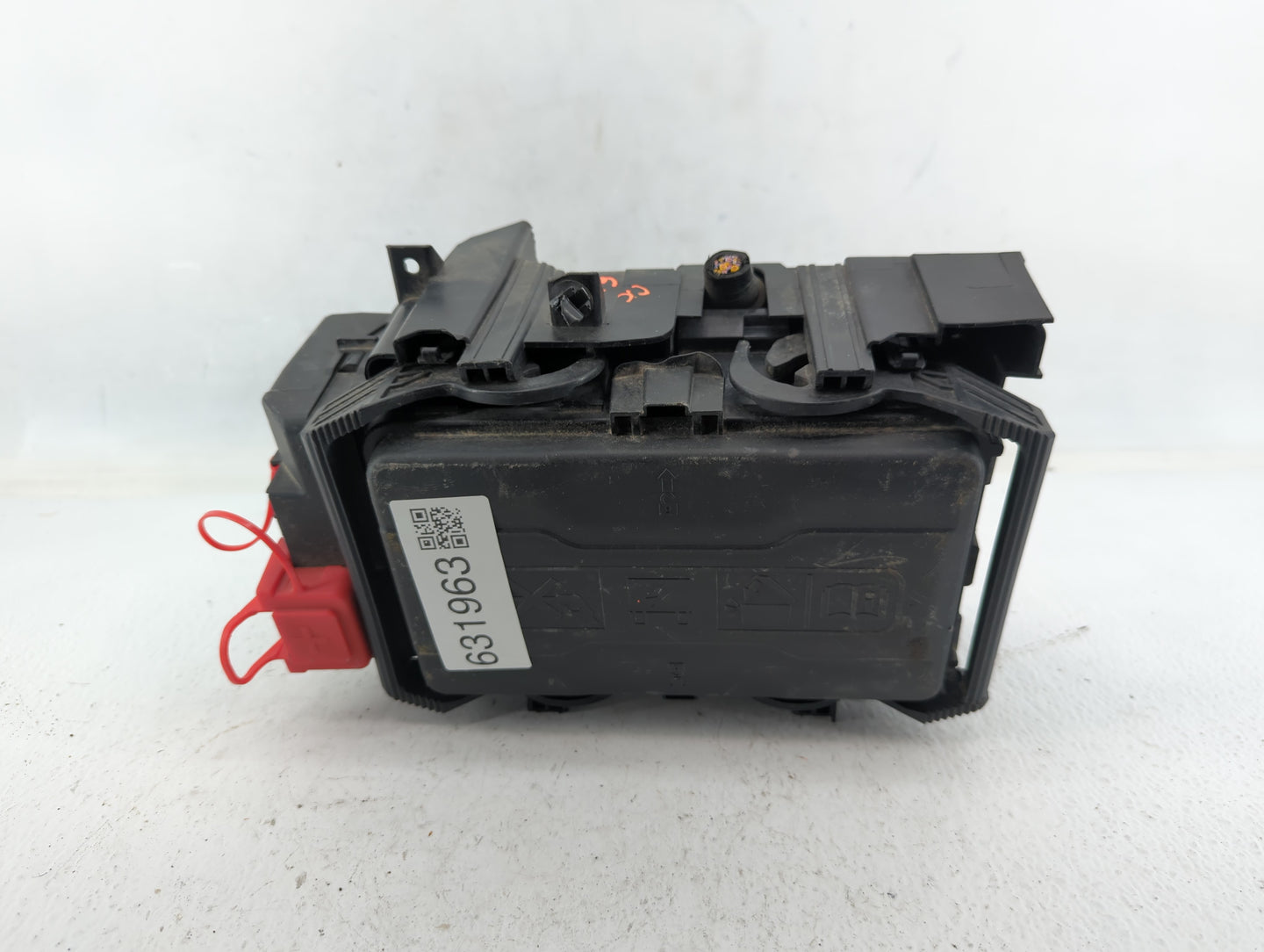 2018-2019 Chevrolet Malibu Fusebox Fuse Box Panel Relay Module Fits Fits 2018 2019 OEM Used Auto Parts - Oemusedautoparts1.c