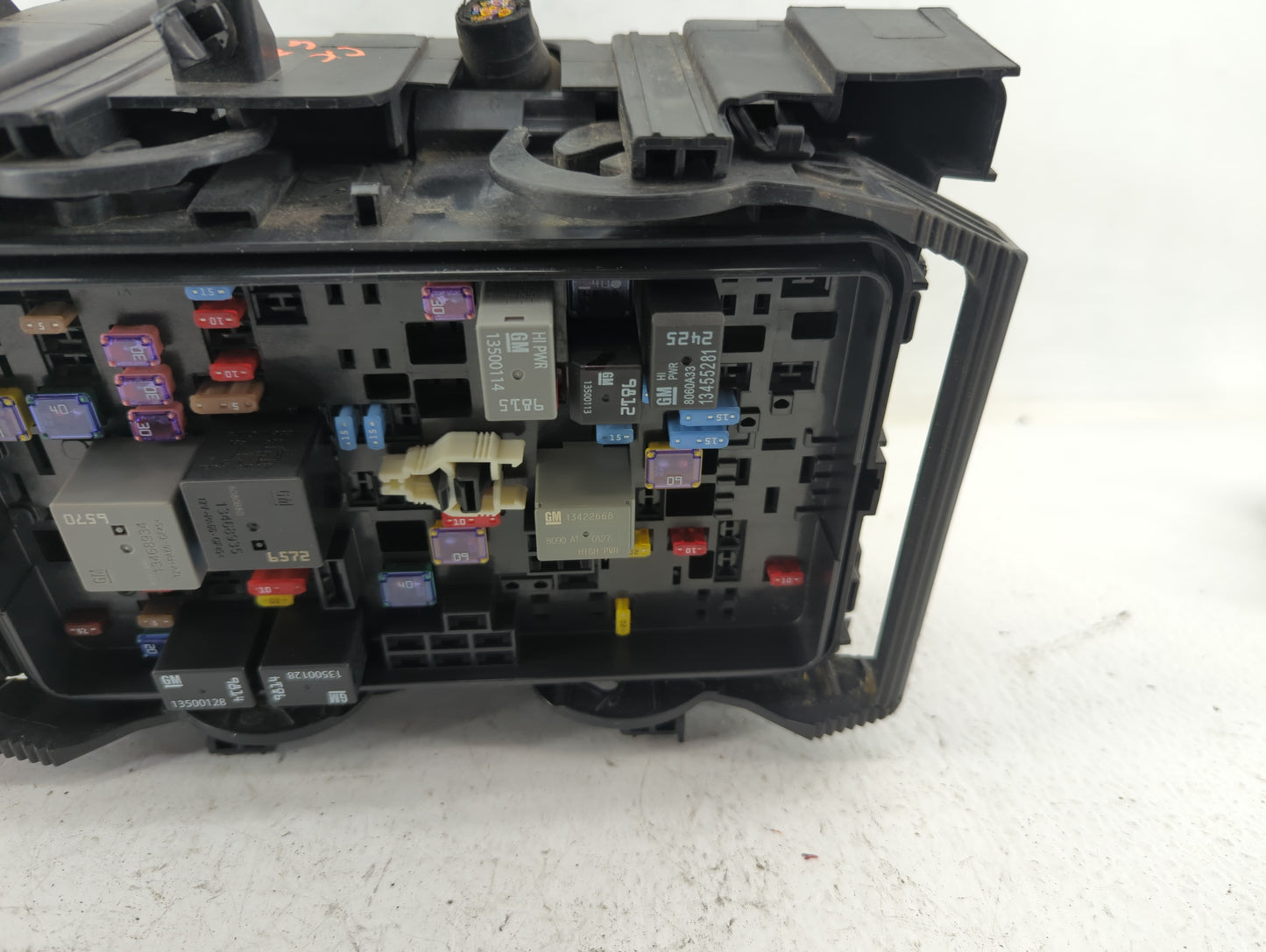 2018-2019 Chevrolet Malibu Fusebox Fuse Box Panel Relay Module Fits Fits 2018 2019 OEM Used Auto Parts - Oemusedautoparts1.c