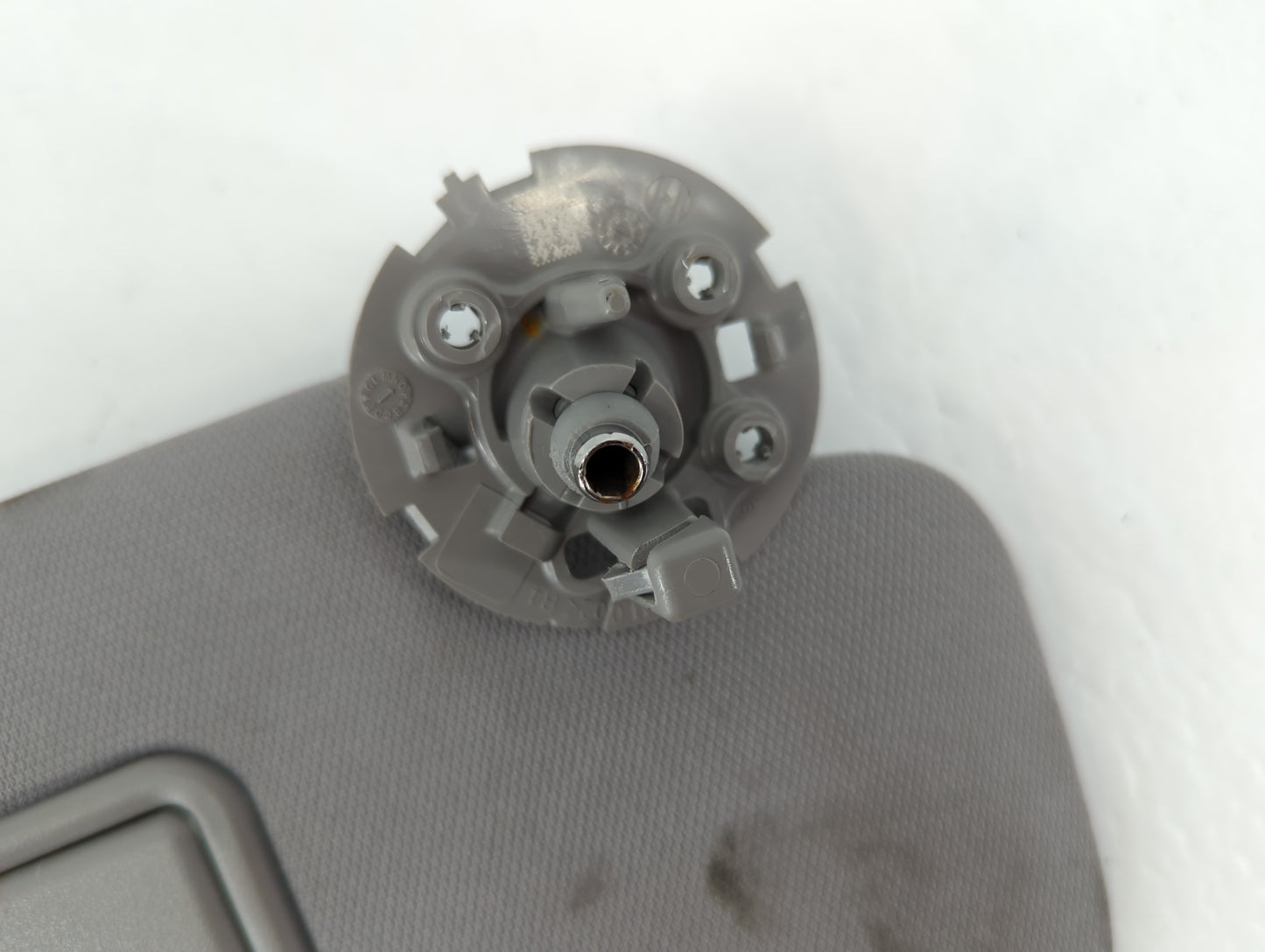 2016-2021 Chevrolet Malibu Sun Visor Shade Replacement Driver Left Mirror Fits Fits 2016 2017 2018 2019 2020 2021 OEM Used A