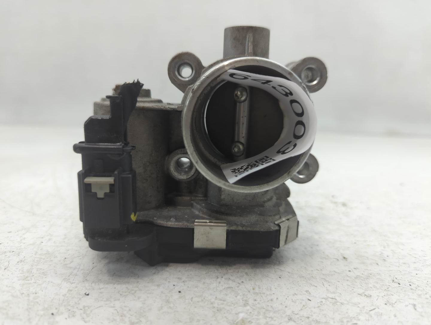 2016-2021 Chevrolet Malibu Throttle Body P/N:12671379AA Fits Fits 2016 2017 2018 2019 2020 2021 2022 OEM Used Auto Parts - O