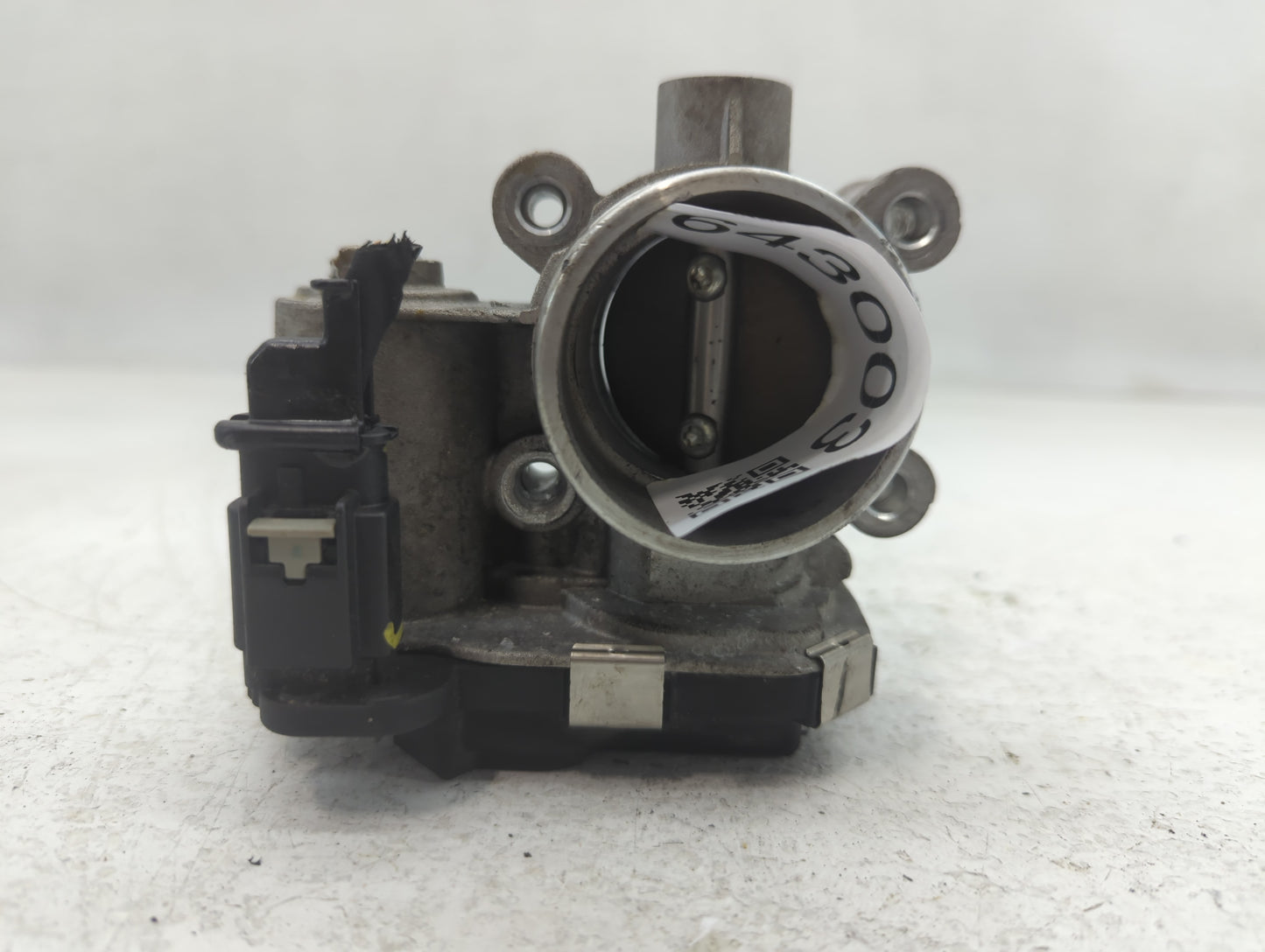2016-2021 Chevrolet Malibu Throttle Body P/N:12671379AA Fits Fits 2016 2017 2018 2019 2020 2021 2022 OEM Used Auto Parts - O