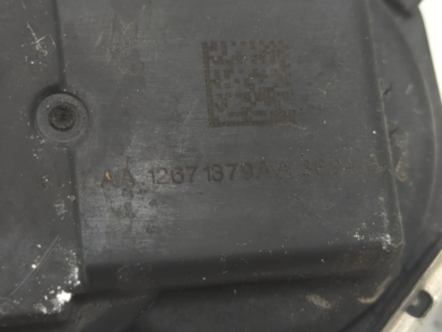 2016-2021 Chevrolet Malibu Throttle Body P/N:12671379AA Fits Fits 2016 2017 2018 2019 2020 2021 2022 OEM Used Auto Parts - O