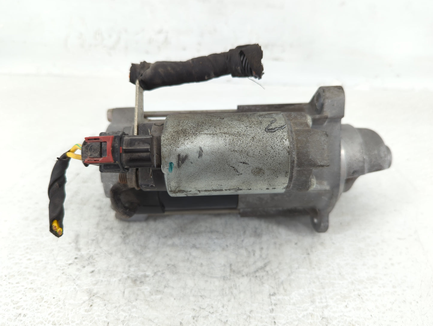 2017-2021 Chevrolet Malibu Car Starter Motor Solenoid OEM P/N:12680615 Fits Fits 2017 2018 2019 2020 2021 2022 OEM Used Auto