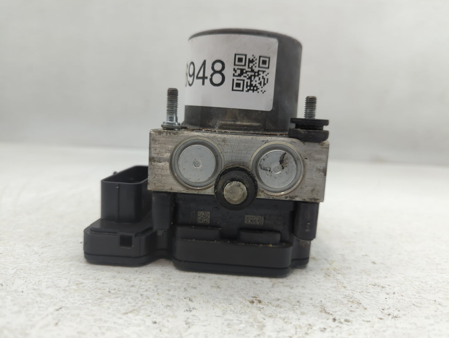 2018 Chevrolet Malibu ABS Pump Control Module Replacement P/N:065055766 Fits OEM Used Auto Parts - Oemusedautoparts1.com