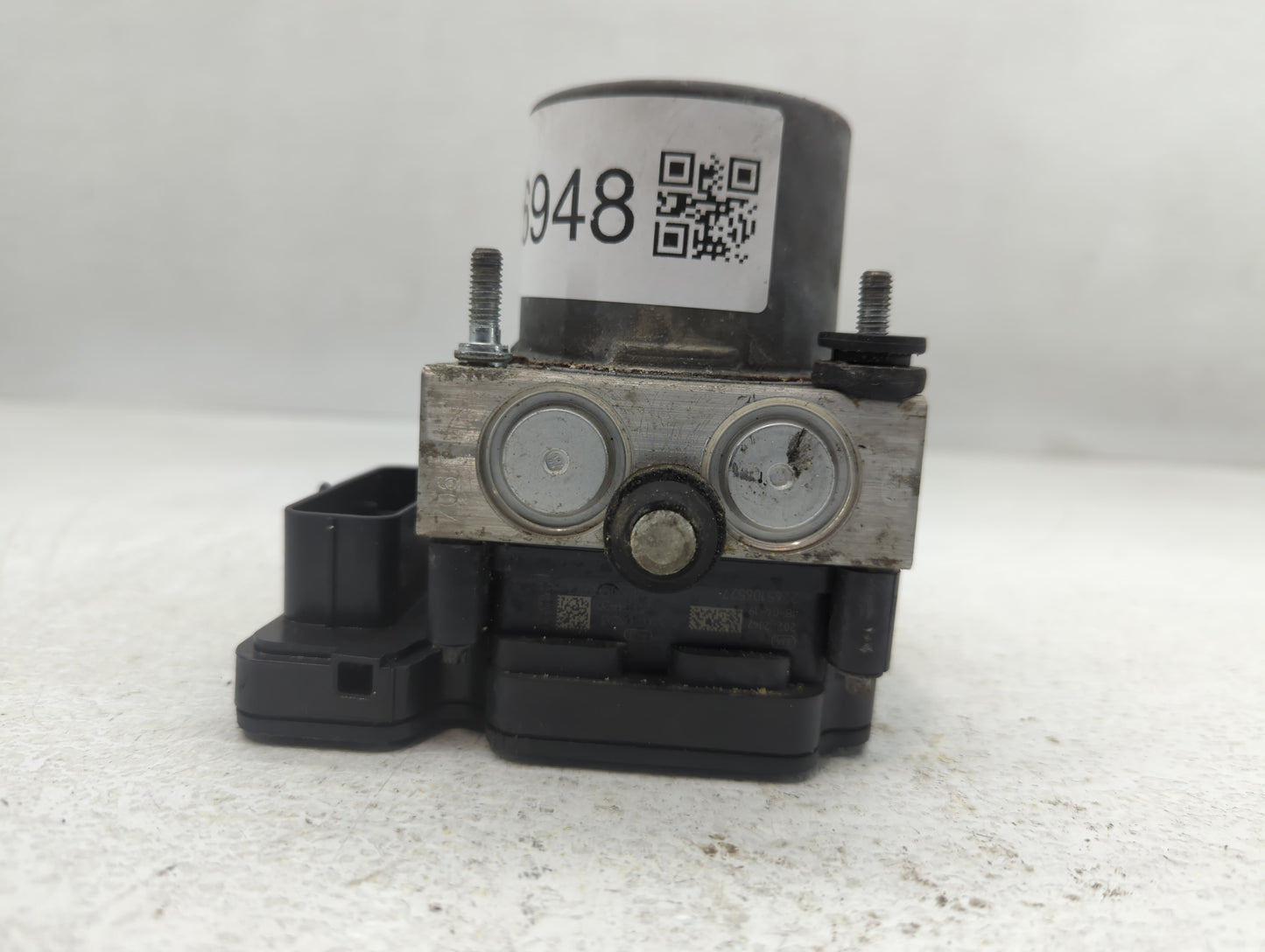 2018 Chevrolet Malibu ABS Pump Control Module Replacement P/N:065055766 Fits OEM Used Auto Parts - Oemusedautoparts1.com