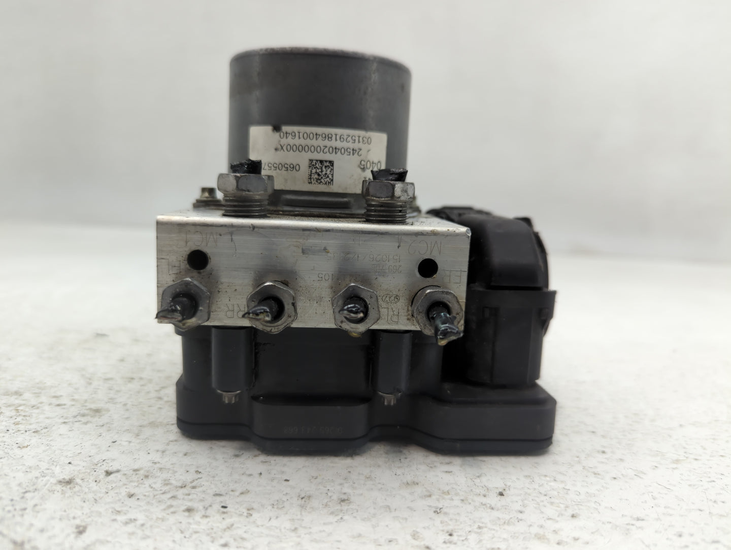 2018 Chevrolet Malibu ABS Pump Control Module Replacement P/N:065055766 Fits OEM Used Auto Parts - Oemusedautoparts1.com