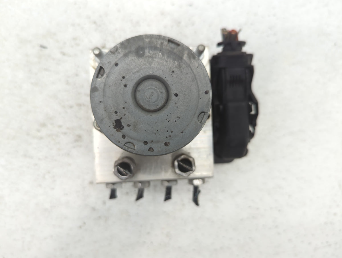 2018 Chevrolet Malibu Anti-Lock Brake ABS Pump Module Actuator OEM P/N:065055766 Fits OEM Used Auto Parts - Oemusedautoparts