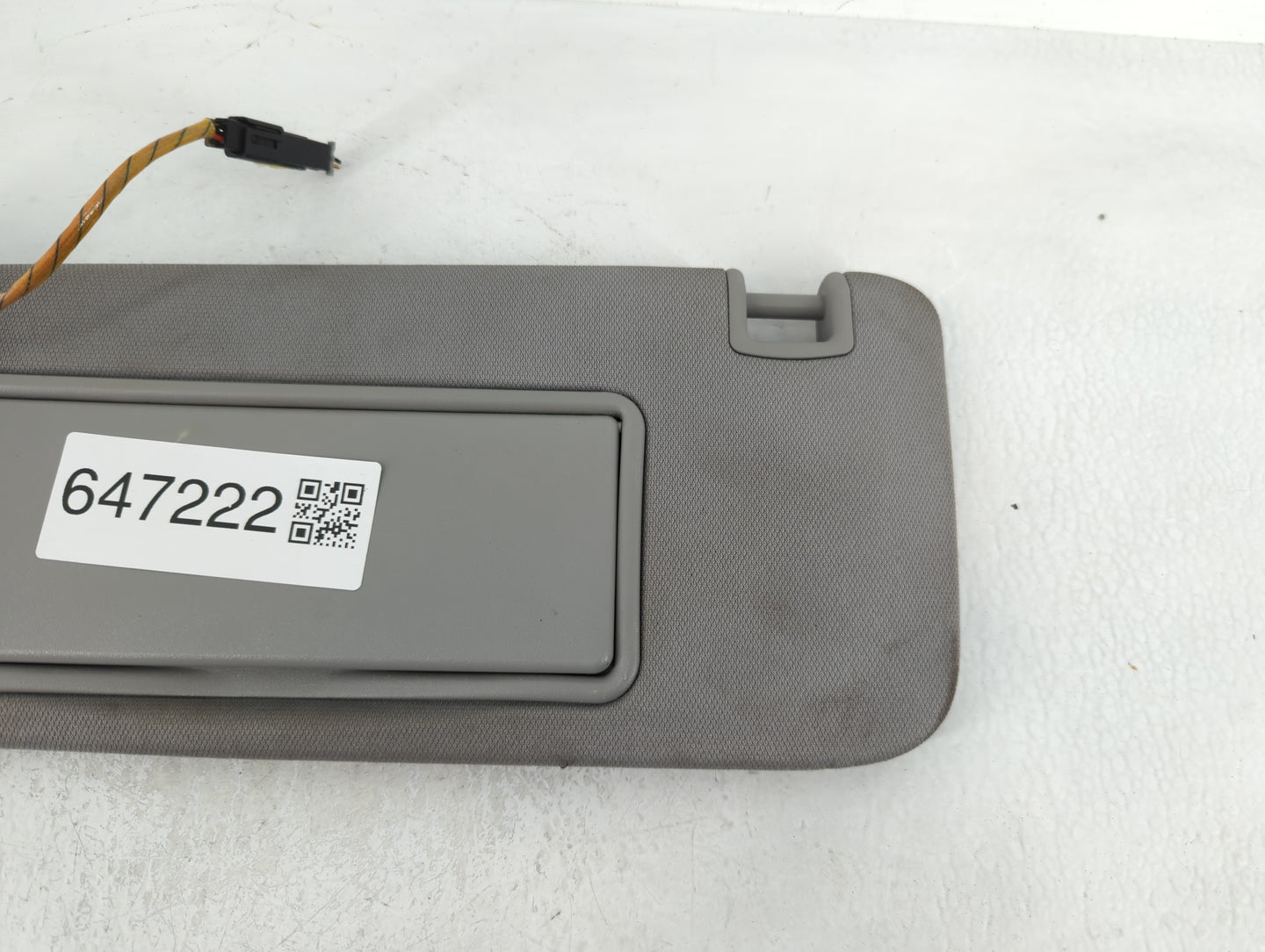 2016-2021 Chevrolet Malibu Sun Visor Shade Replacement Driver Left Mirror Fits Fits 2016 2017 2018 2019 2020 2021 OEM Used A