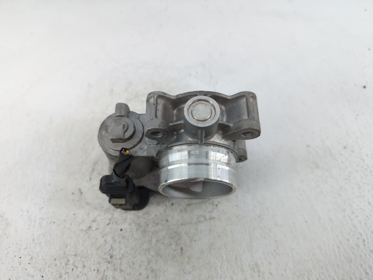 2016-2021 Chevrolet Malibu Throttle Body P/N:12671379AA Fits Fits 2016 2017 2018 2019 2020 2021 2022 OEM Used Auto Parts - O