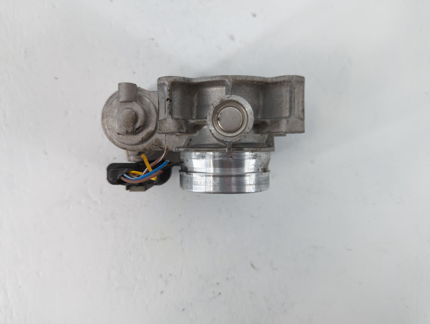 2016-2021 Chevrolet Malibu Throttle Body P/N:12671379AA Fits Fits 2016 2017 2018 2019 2020 2021 2022 OEM Used Auto Parts - O