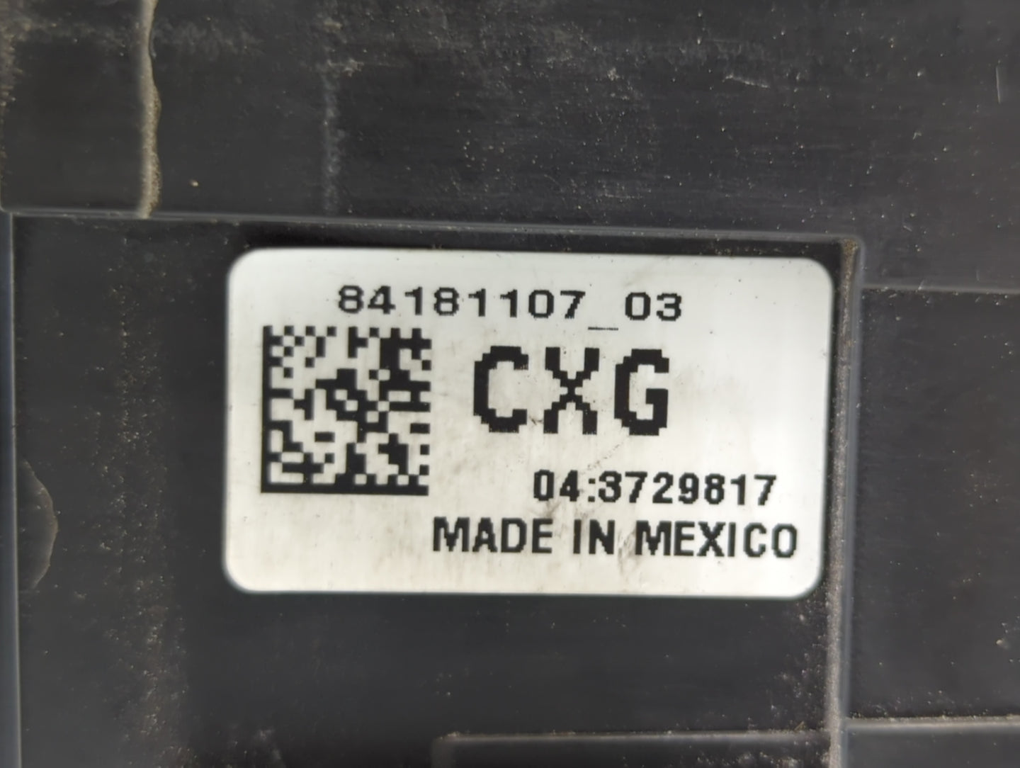 2018-2019 Chevrolet Malibu Fusebox Fuse Box Panel Relay Module P/N:84181107_03 Fits Fits 2018 2019 OEM Used Auto Parts - Oem