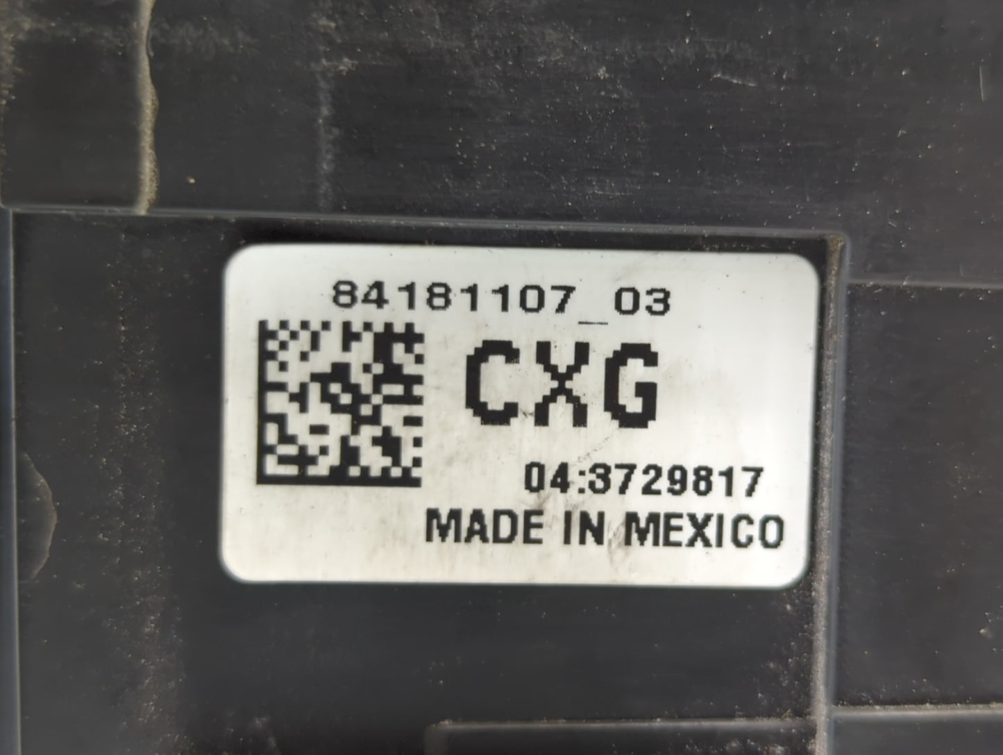 2018-2019 Chevrolet Malibu Fusebox Fuse Box Panel Relay Module P/N:84181107_03 Fits Fits 2018 2019 OEM Used Auto Parts - Oem