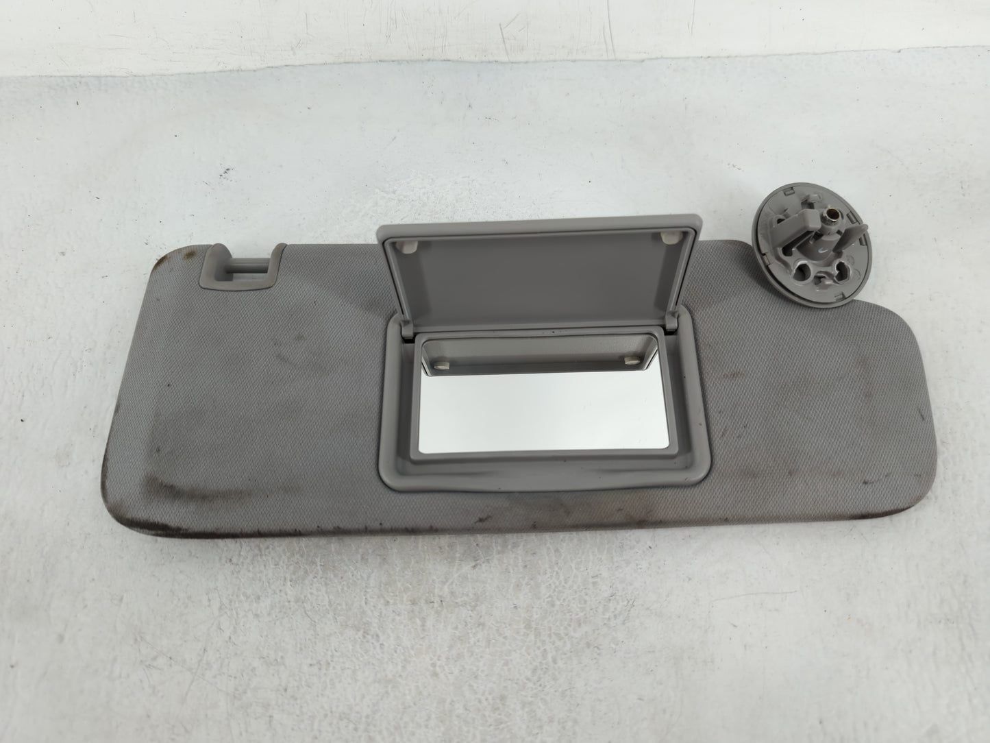 2016-2021 Chevrolet Malibu Sun Visor Shade Replacement Passenger Right Mirror Fits Fits 2016 2017 2018 2019 2020 2021 OEM Us