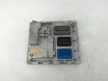 2018-2019 Chevrolet Malibu PCM Engine Control Computer ECU ECM PCU OEM P/N:12694511 Fits Fits 2018 2019 OEM Used Auto Parts 