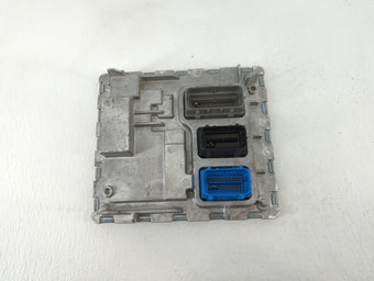 compare product 2018-2019 Chevrolet Malibu PCM Engine Control Computer ECU ECM PCU OEM P/N:12699666 Fits Fits 2018 2019 OEM Used Auto Parts