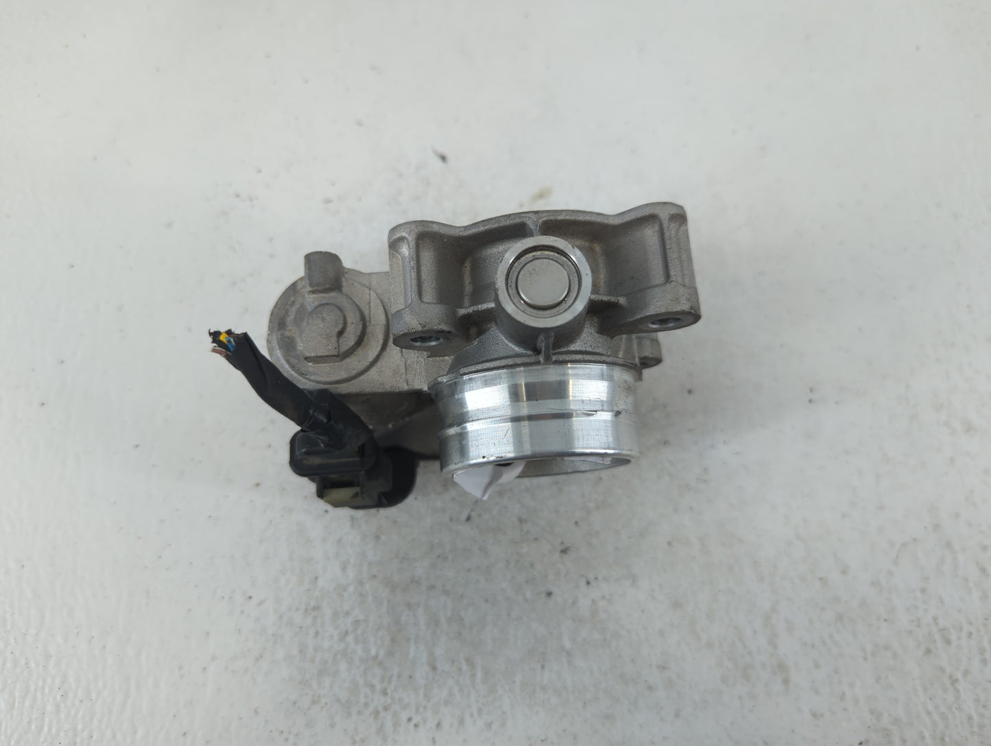 2016-2021 Chevrolet Malibu Throttle Body P/N:12671379AA Fits Fits 2016 2017 2018 2019 2020 2021 2022 OEM Used Auto Parts - O