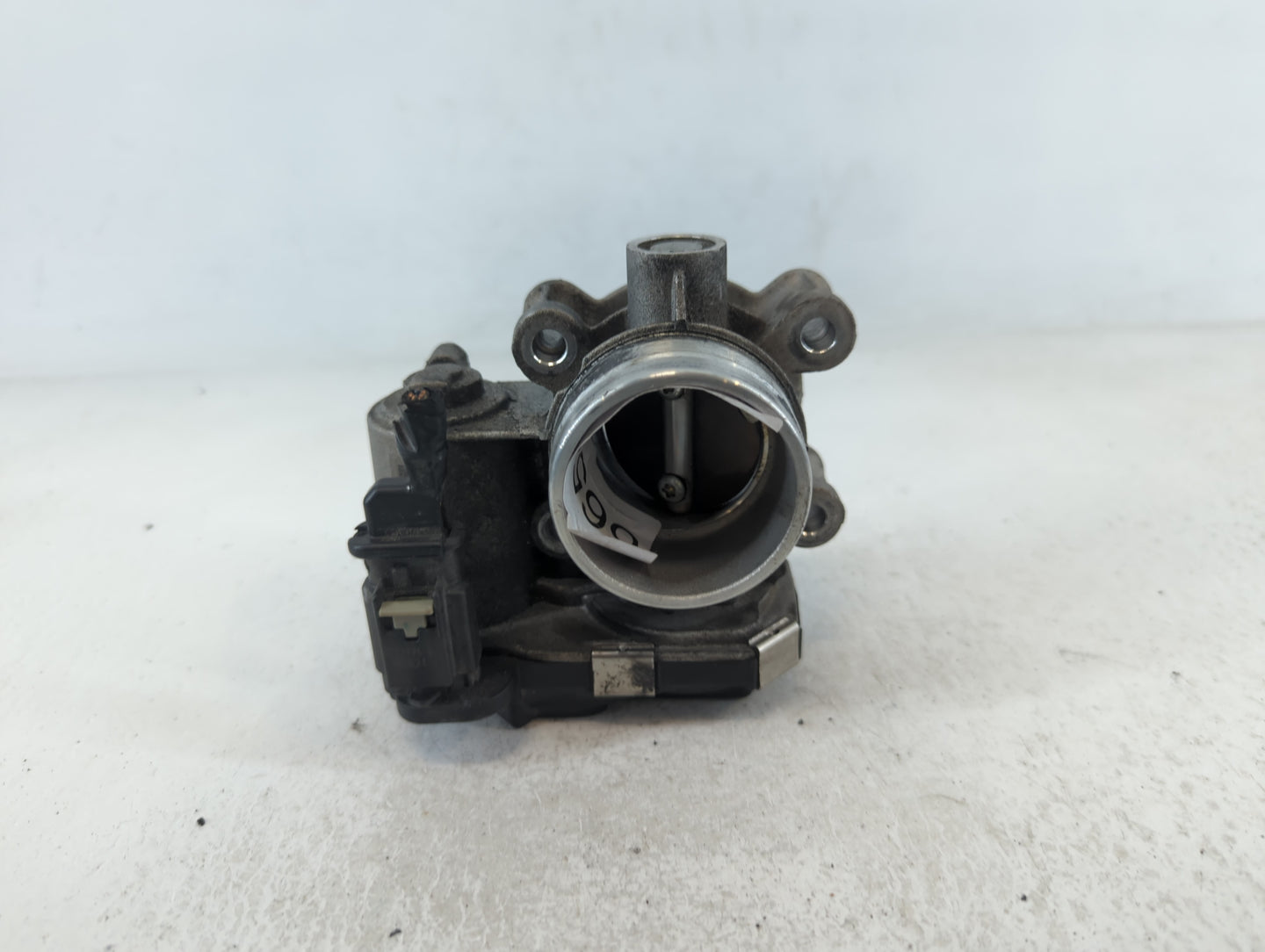 2016-2021 Chevrolet Malibu Throttle Body P/N:12671379AA Fits Fits 2016 2017 2018 2019 2020 2021 2022 OEM Used Auto Parts - O