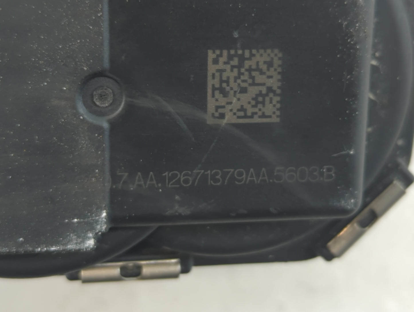 2016-2021 Chevrolet Malibu Throttle Body P/N:12671379AA Fits Fits 2016 2017 2018 2019 2020 2021 2022 OEM Used Auto Parts - O