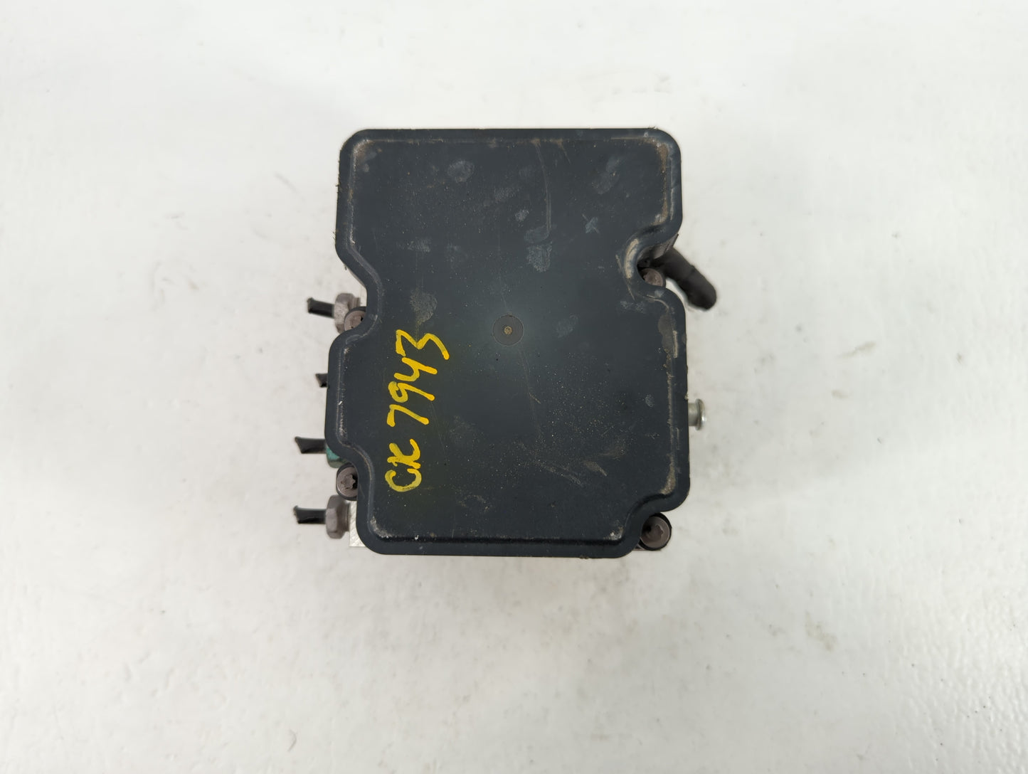 2018 Chevrolet Malibu ABS Pump Control Module Replacement P/N:065055766 Fits OEM Used Auto Parts - Oemusedautoparts1.com