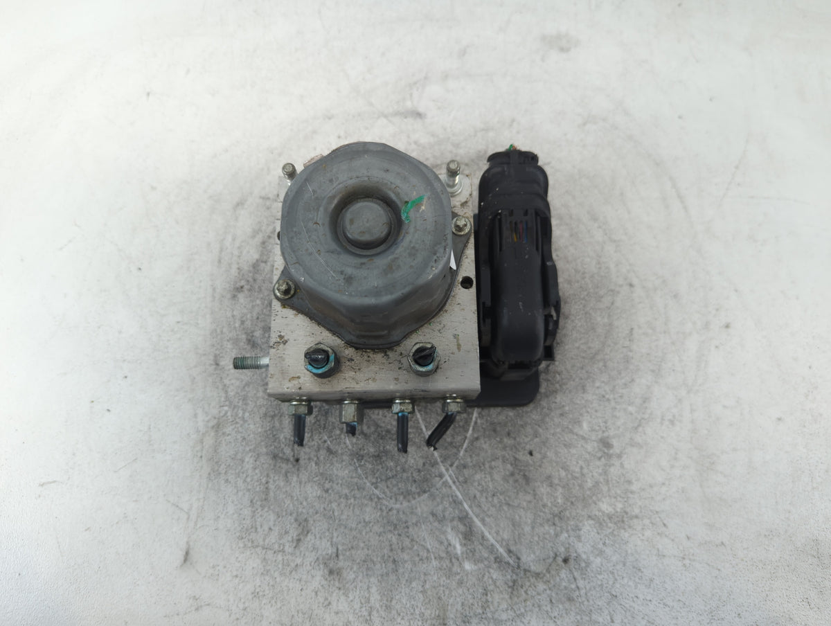 2018 Chevrolet Malibu Anti-Lock Brake ABS Pump Module Actuator OEM P/N:065055766 Fits OEM Used Auto Parts - Oemusedautoparts