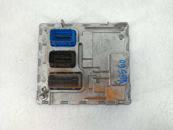 compare product 2018-2019 Chevrolet Malibu PCM Engine Control Computer ECU ECM PCU OEM P/N:12694511 Fits Fits 2018 2019 OEM Used Auto Parts