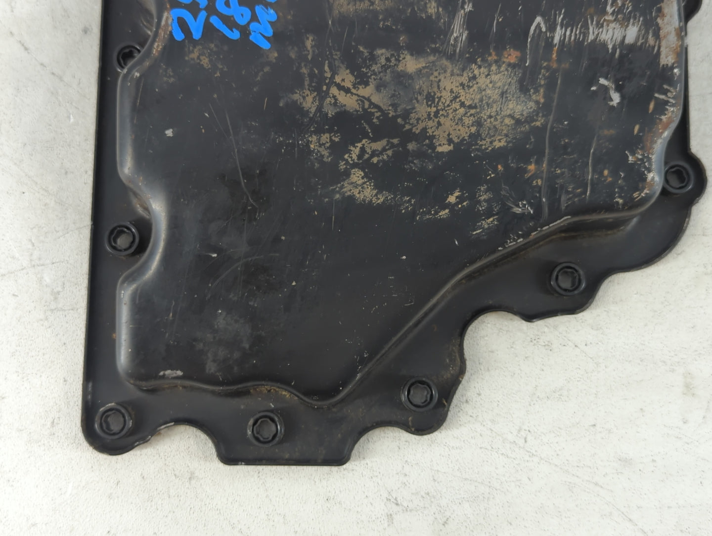 2016-2021 Chevrolet Malibu Engine Oil Pan P/N:2637773 Fits Fits 2016 2017 2018 2019 2020 2021 2022 OEM Used Auto Parts - Oem