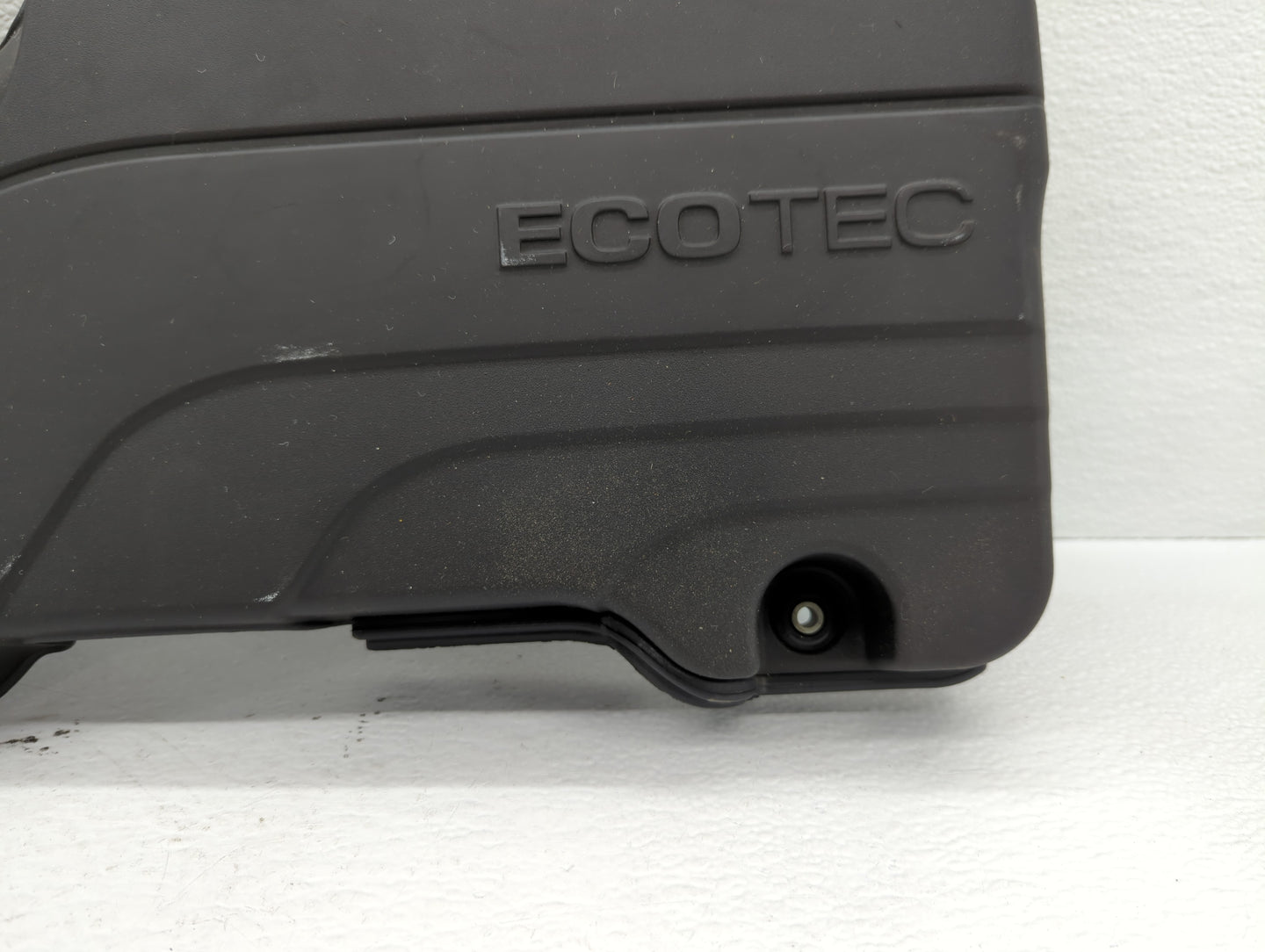 2018 Chevrolet Malibu Engine Cover - Oemusedautoparts1.com
